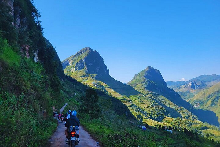 Ride through Bac Sum Pass and Quan Ba Heaven Gate for breathtaking views